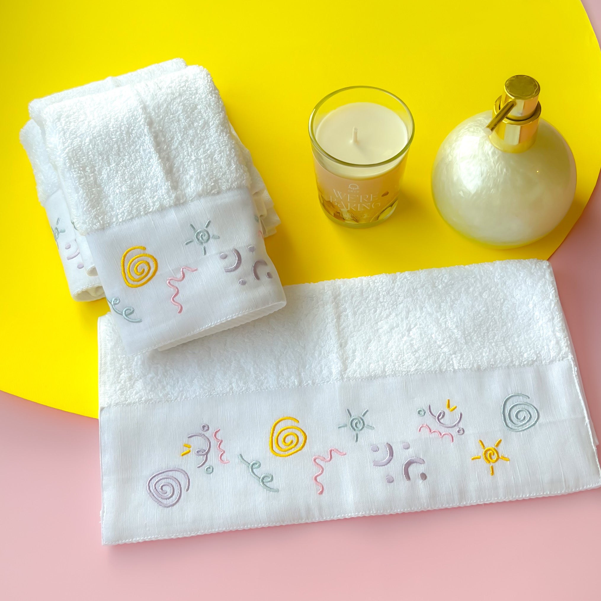 ASTRAT Spirals Guest Towel – 2