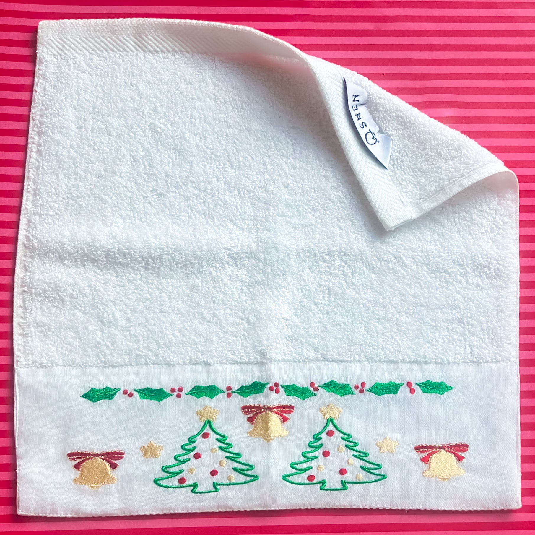 Christmas Bells Guest Towel – 4