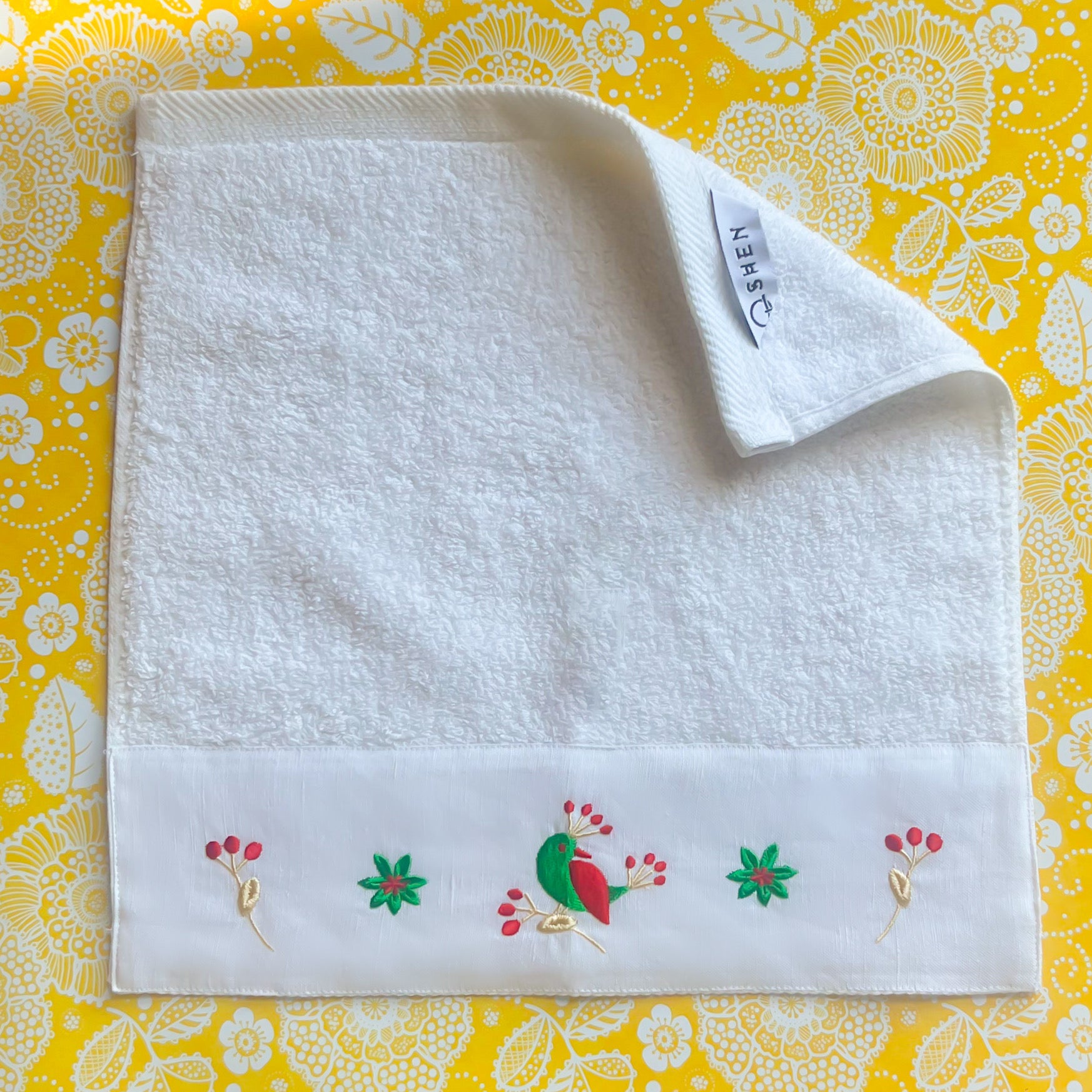 MANOKA Red x Green Guest Towel – 3