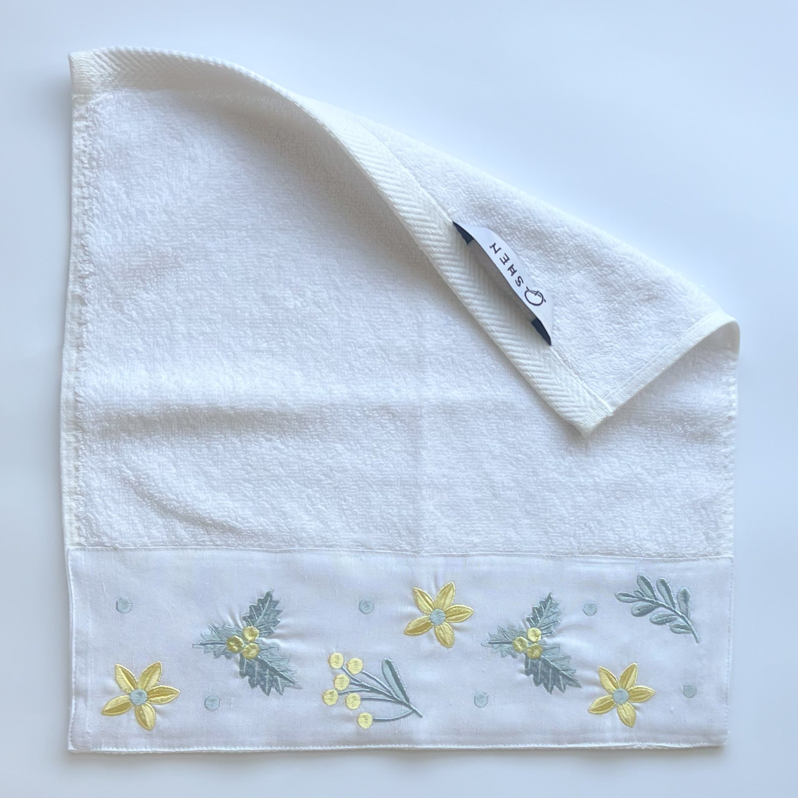 Brighty Leaves Guest Towel – 3