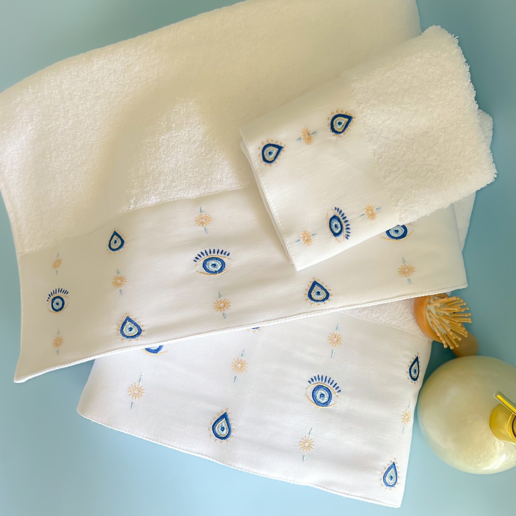 ERVY Eyes Towels
