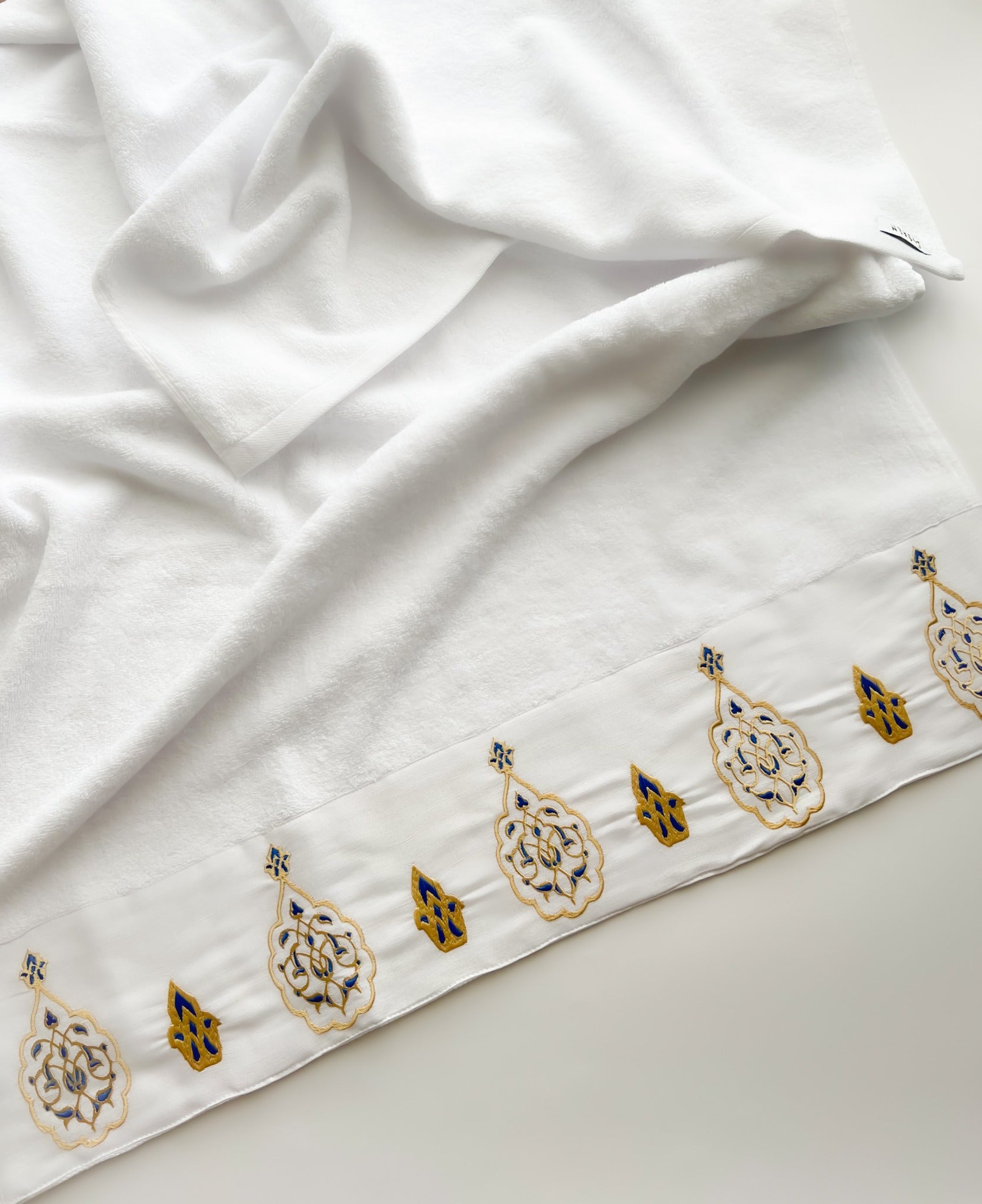 YAQEEN Gold X Blue Towels – 4