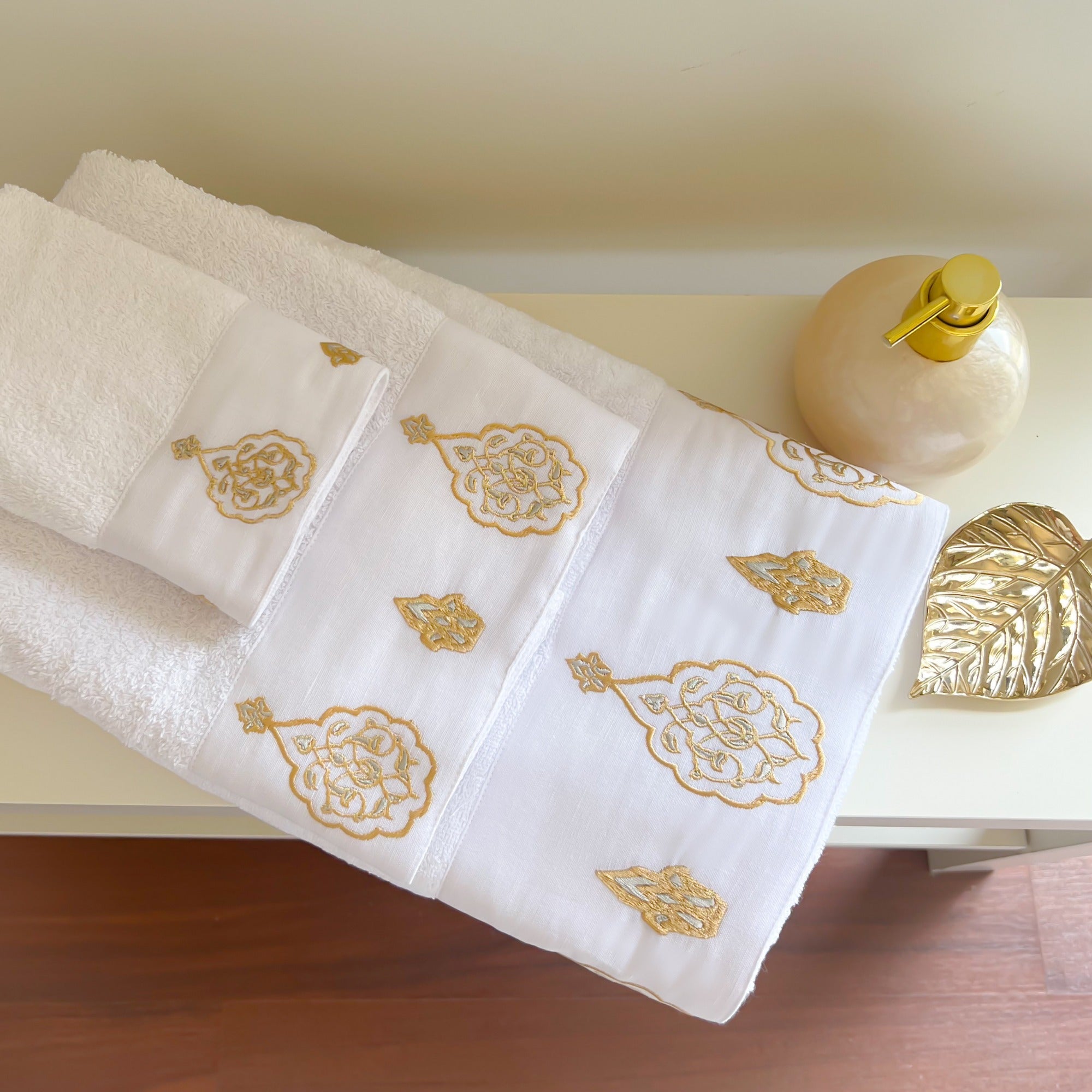YAQEEN Gold X Silver Towels