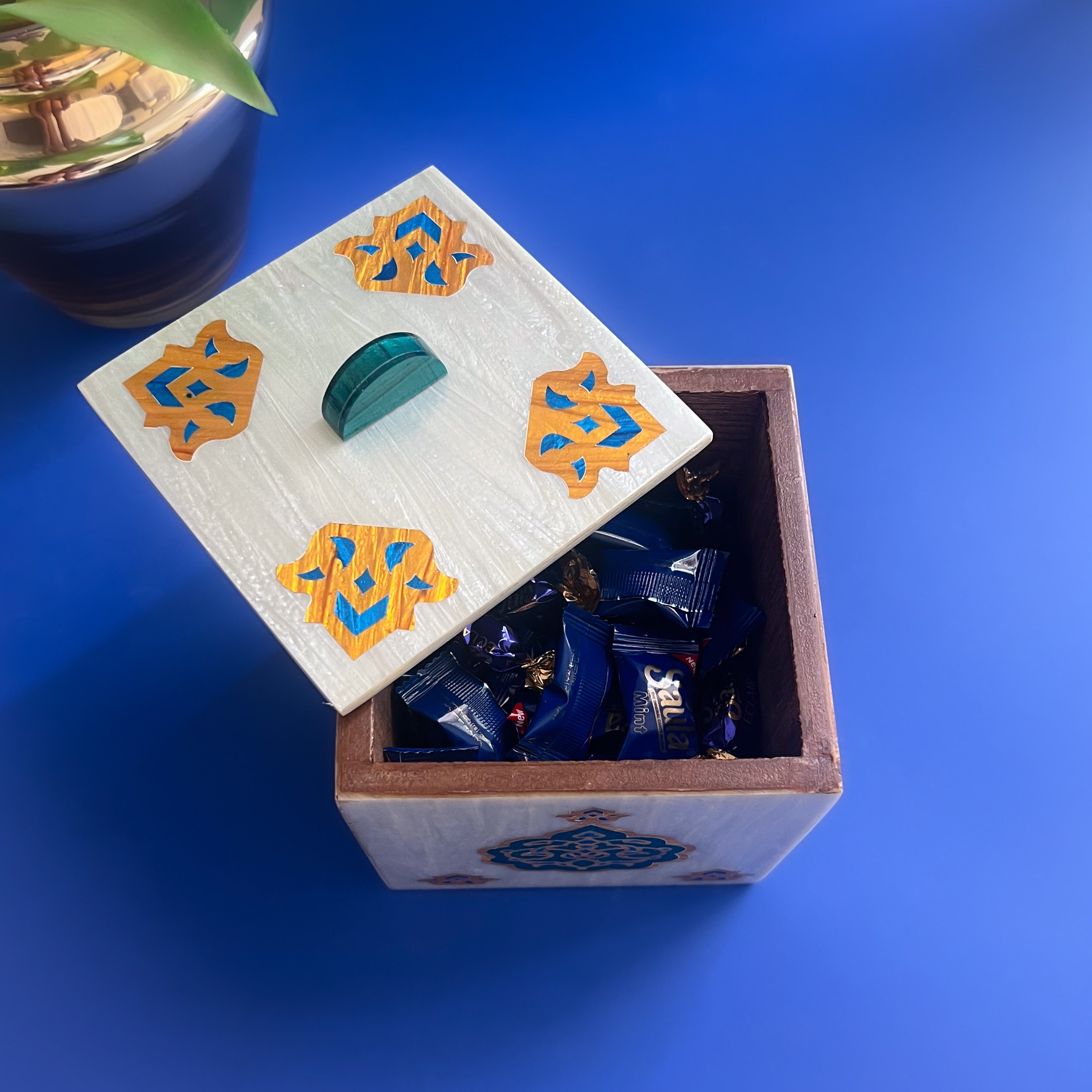 YAQEEN Wooden x Mother of Pearl Box – 3