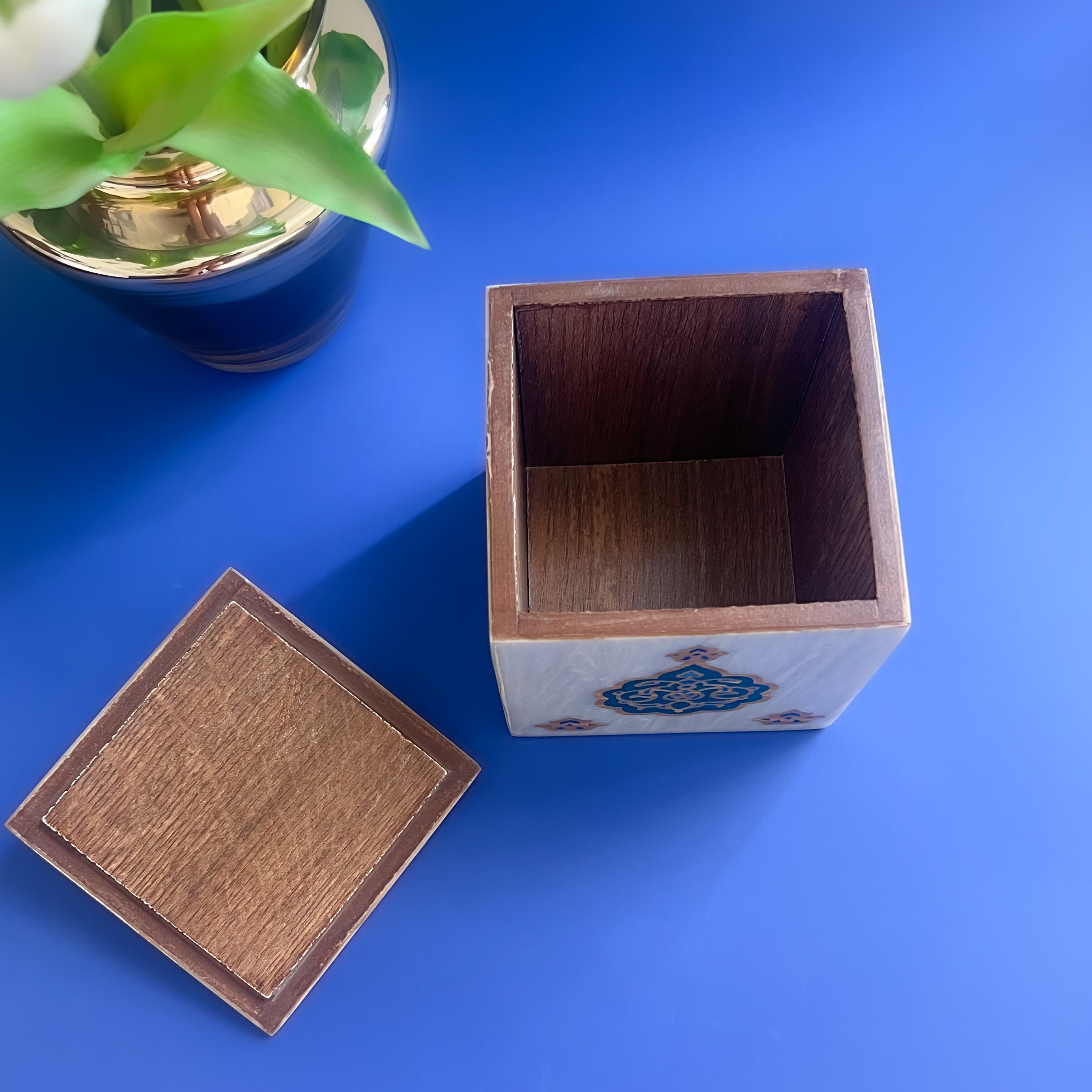 YAQEEN Wooden x Mother of Pearl Box – 4