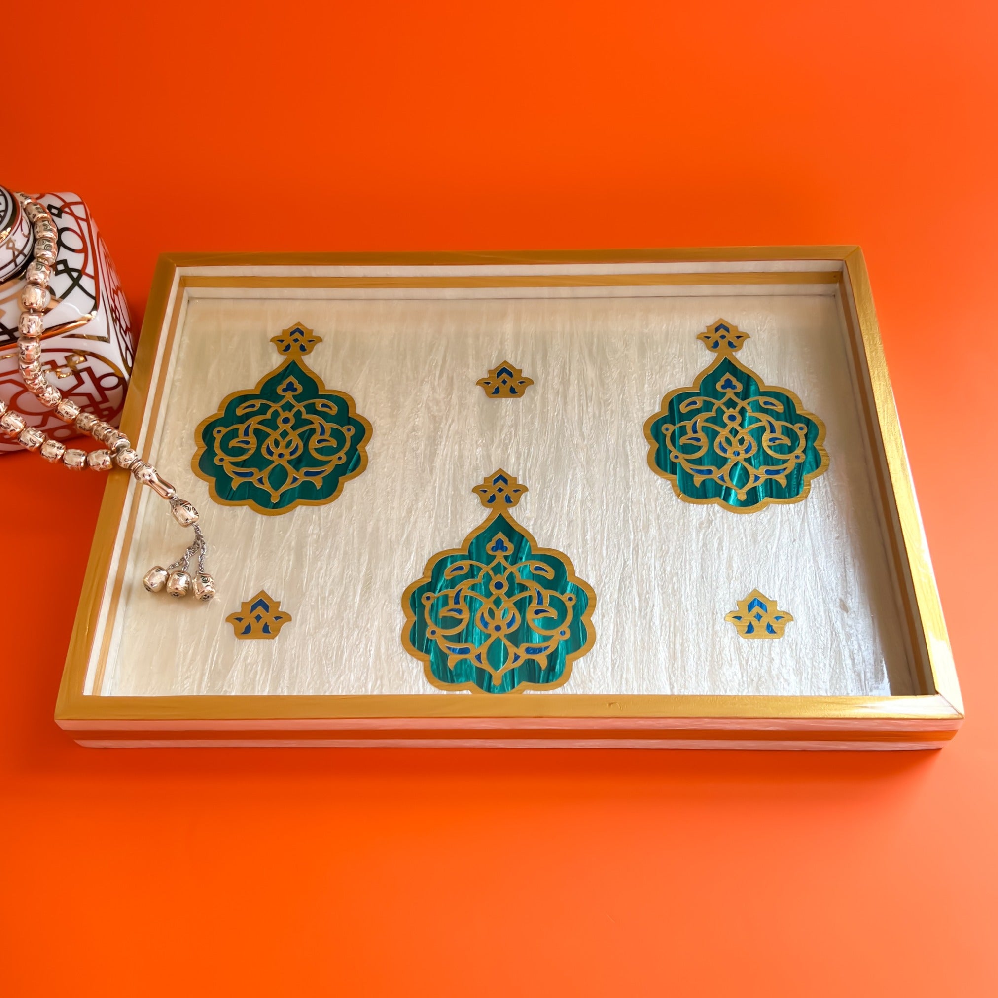 YAQEEN Wooden x Mother of Pearl Tray – 3