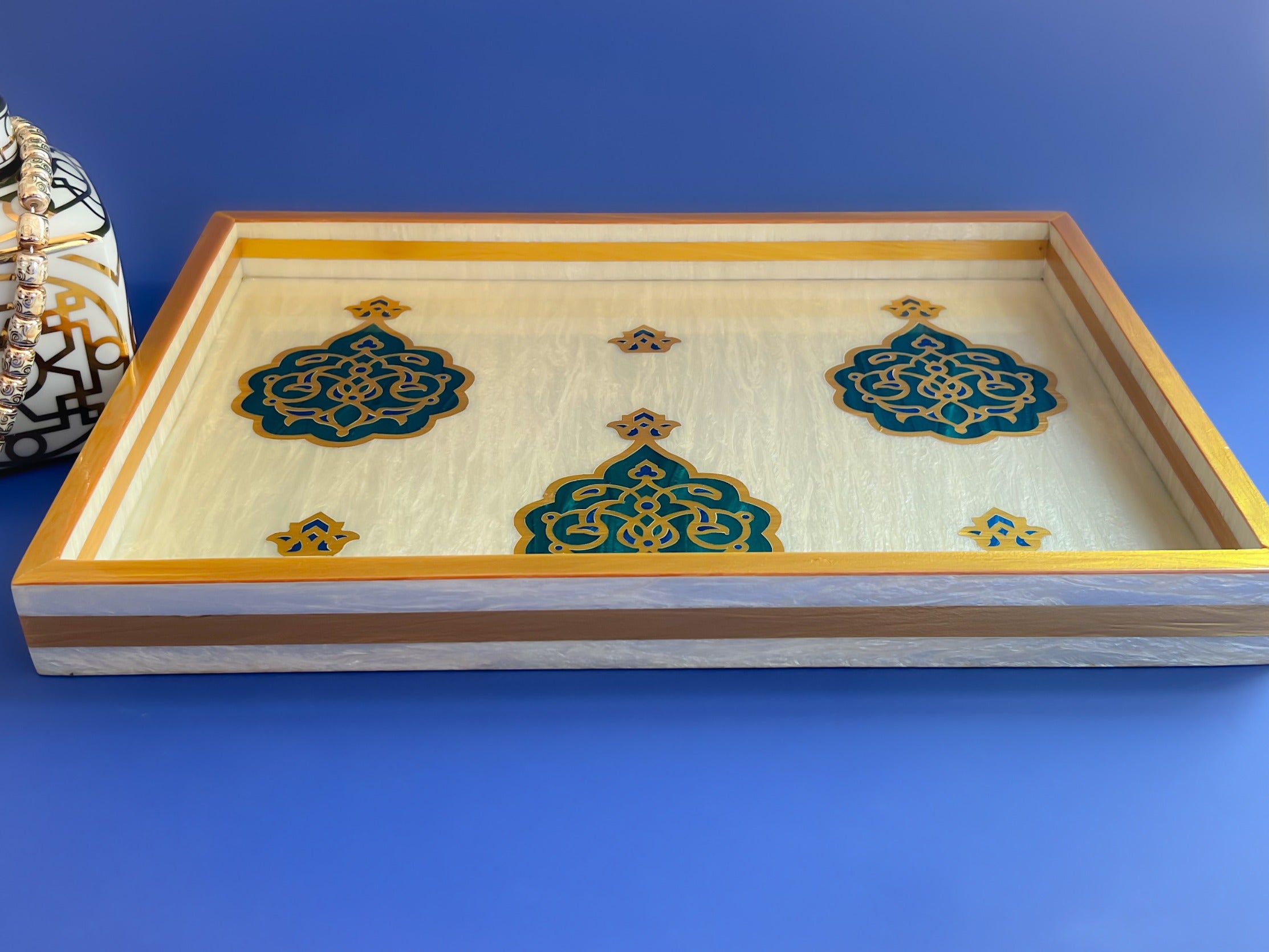 YAQEEN Wooden x Mother of Pearl Tray – 6