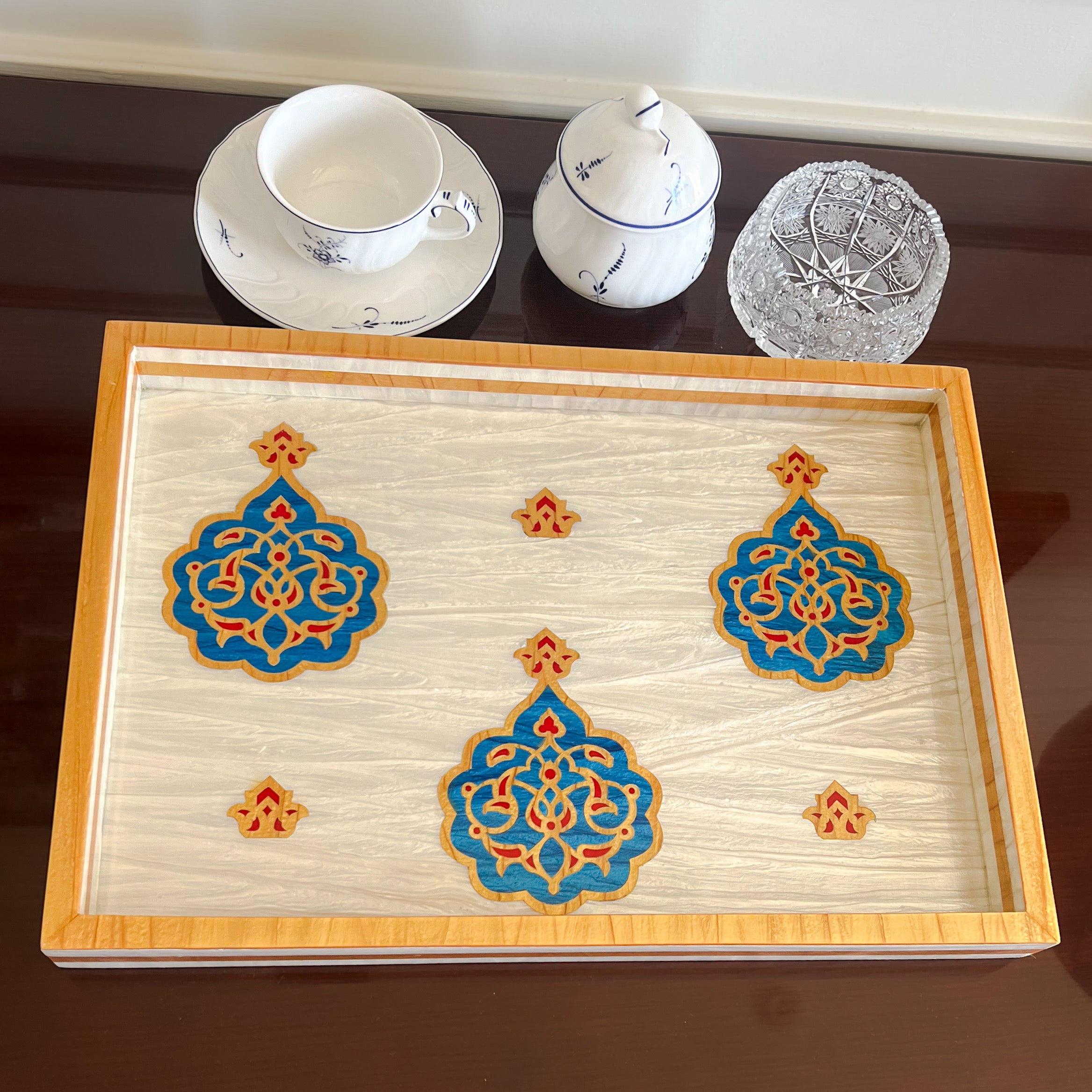 YAQEEN Wooden x Mother of Pearl Tray – 7